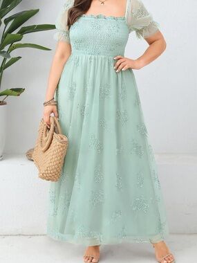 Women’s Light Mint Tulle Party Dress with Sequin Floral Embroidery